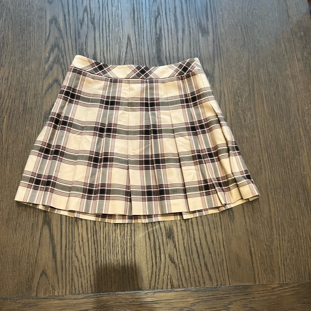 Aritzia Sunday Best Plaid Skirt Size 6